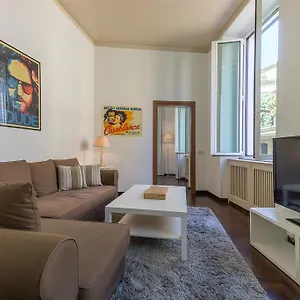 https://fancy-apartment-lovely-rome.it-romehotels.com