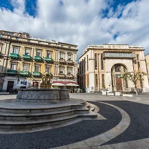 https://suite-bellini.catania-hotels.net